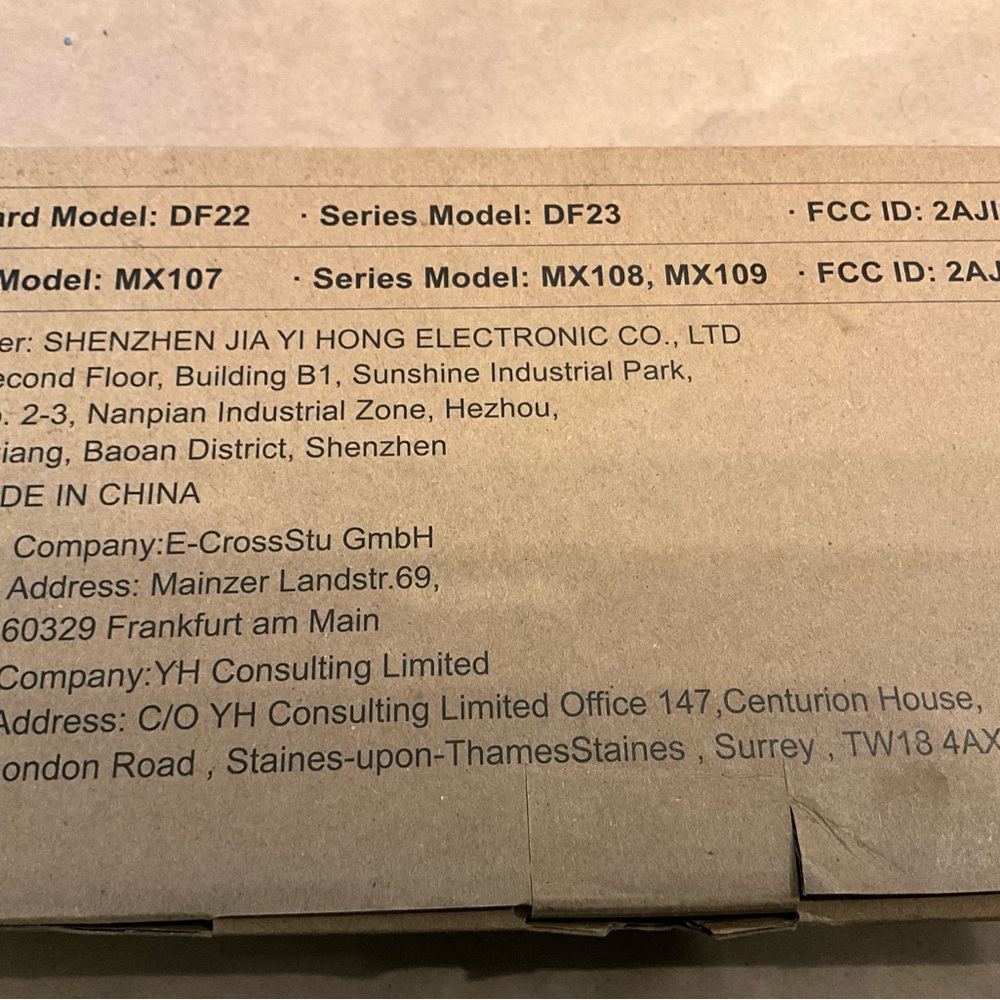 Amazon Silver Keyboard with Dual System Switching - Picture 2 of 3